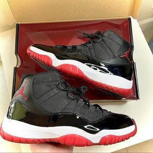 Men’s Air Jordan 11 Retro Breds *LIKE NEW* (378037 010)